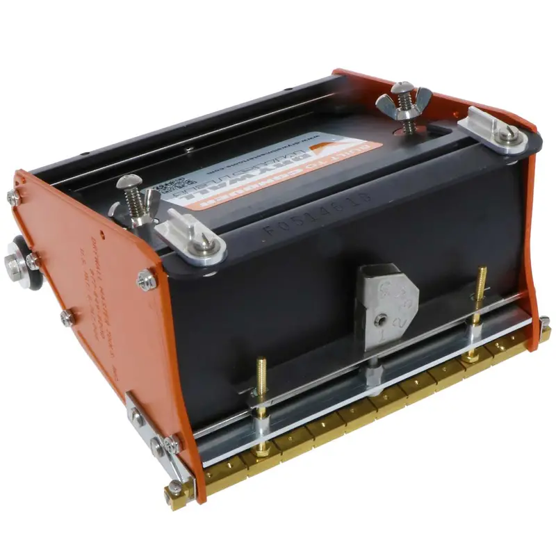Drywall Master 5.5″ Specialty Finishing Box for Tight Spaces